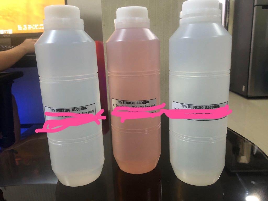 Rubbing Alcohol (Category: Sanitizers & Disinfectants) located in Quezon City. Submitted by alikat14 (Listing ID 282958499, Image 1). Description: Rubbing alcohol 70% solution with antibacterial and moisturizer (1000 ml) with 3 scents available 🤗😍 Sa mga naubusan dyan ng alcohol at nangangailangan Pm is the key😉 ~No to over price alcohol 😠👎🏻 ~No to Covoid-19 ~Antibacterial ~Antiseptic ~Disinfectant ~Dermatologist tested✅.