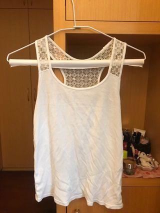 白色背心50元買三送一