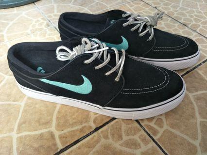 stefan janoski tiffany v1