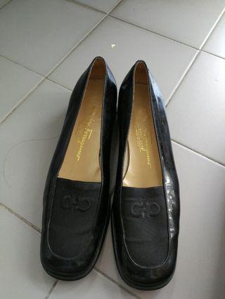 Salvatore Ferragamo pump shoes