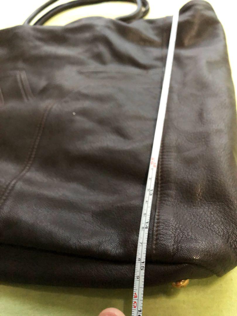 Authentic Saint Laurent Brown Bag (Category: Luxury Bags & Wallets) located in Manila. Submitted by toothless.project (Listing ID 283060510, Image 3). Description: With Care Card and Authentication Codes shown on Picture.