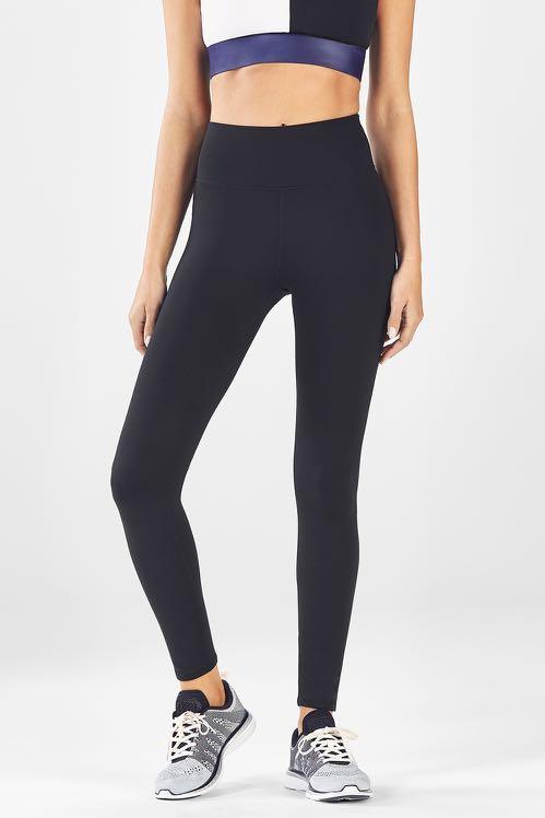 Fabletics High Rise Criss Cross Ballet Leggings in Black, Women's Fashion,  Activewear on Carousell