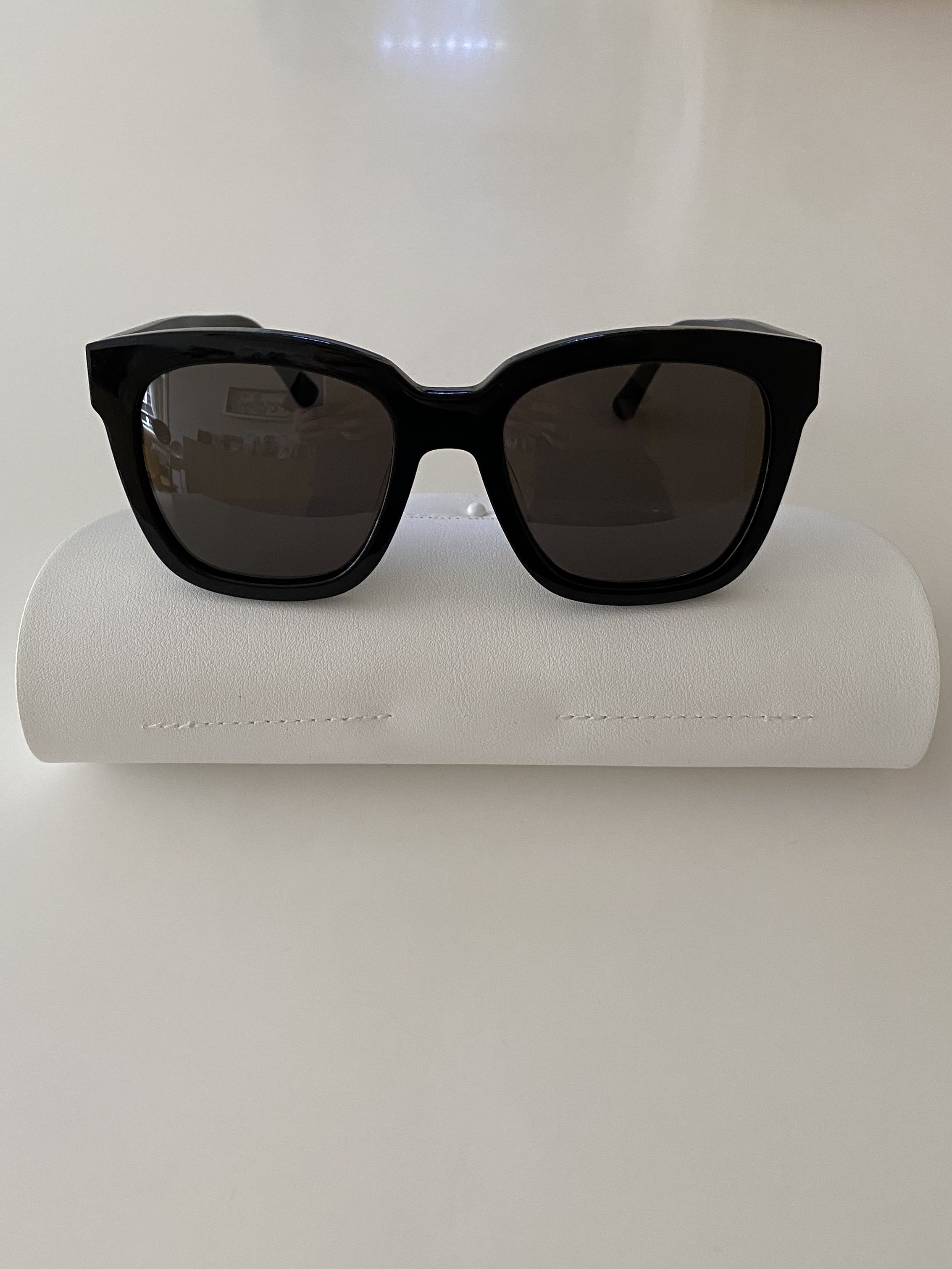 Gentle Monster Dreamer Hoff 01, Women's Fashion, Watches & Accessories