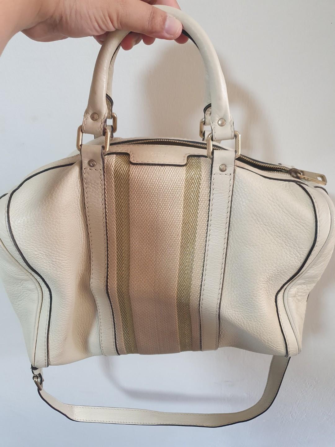 White vintage gucci bag store