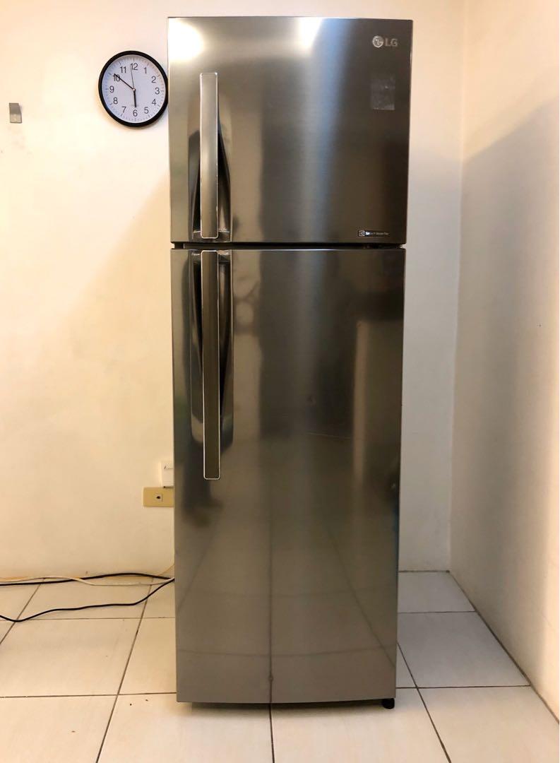 Lg Smart Refrigerator Gr B272rlnl Home Furniture Home Appliances Other Kitchen Appliances On Carousell