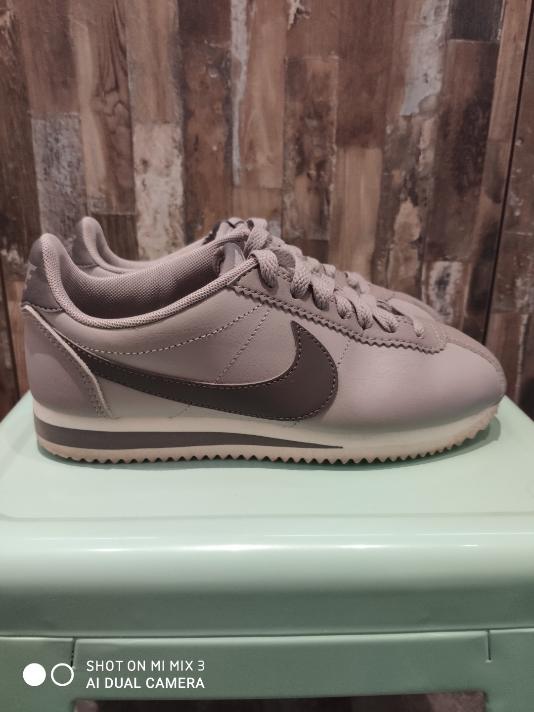 Grey nike cortez hotsell womens