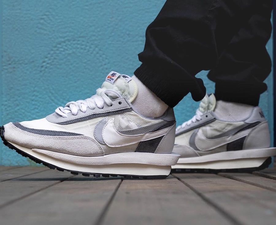 Nike sacai waffle white grey Men s Fashion Footwear Sneakers on Carousell