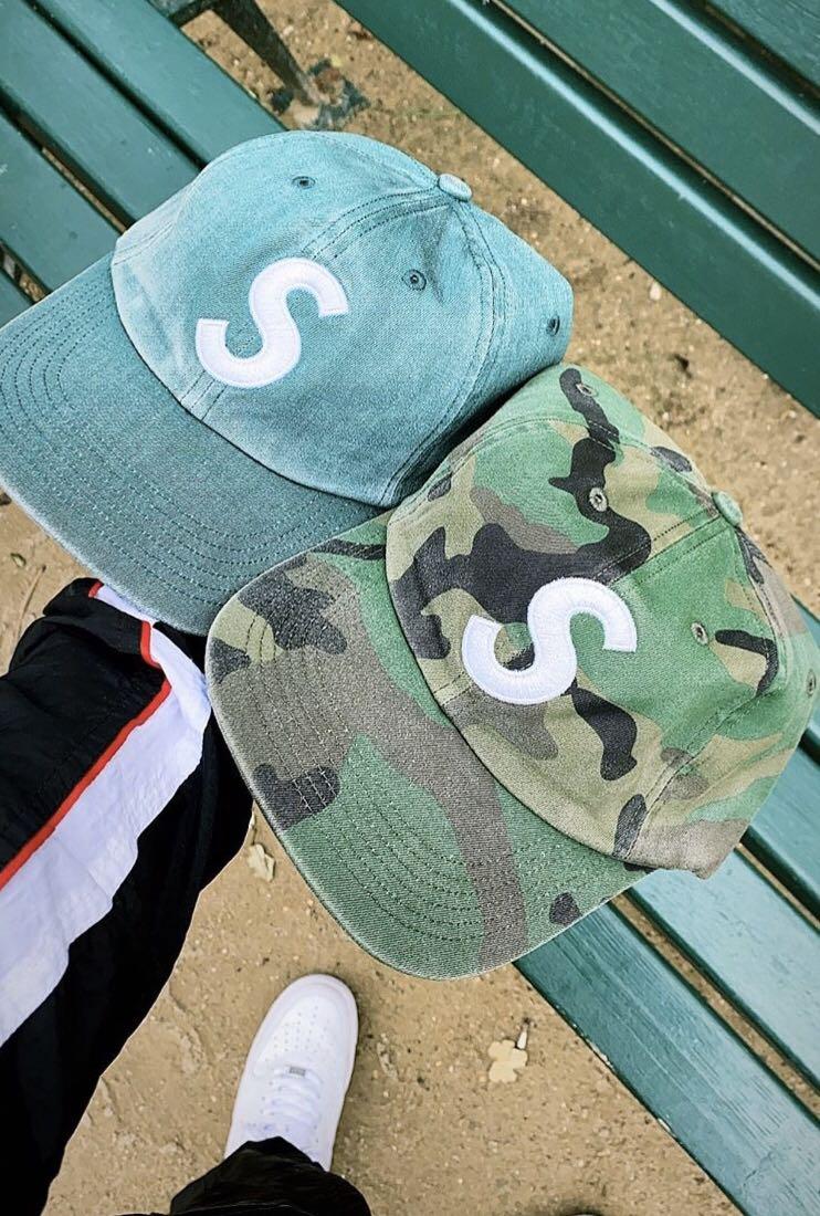 supreme pigment print s logo