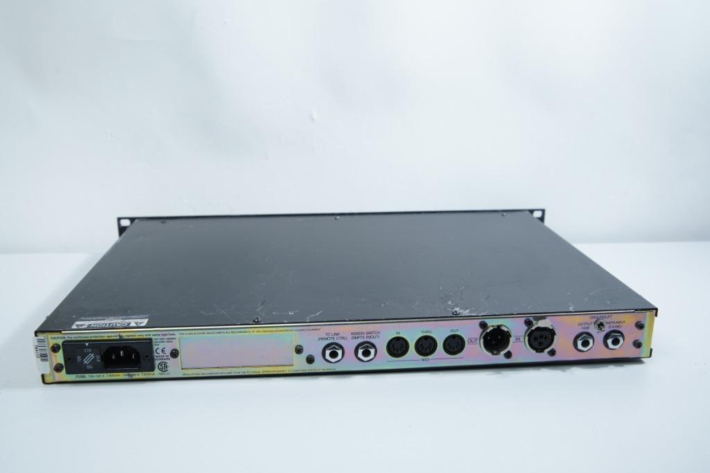 T.C. Electronics Model TC 1128 Band Graphic Equalizer/Spectrum From Japan, 手提電話, 智能穿戴裝置及智能手錶
