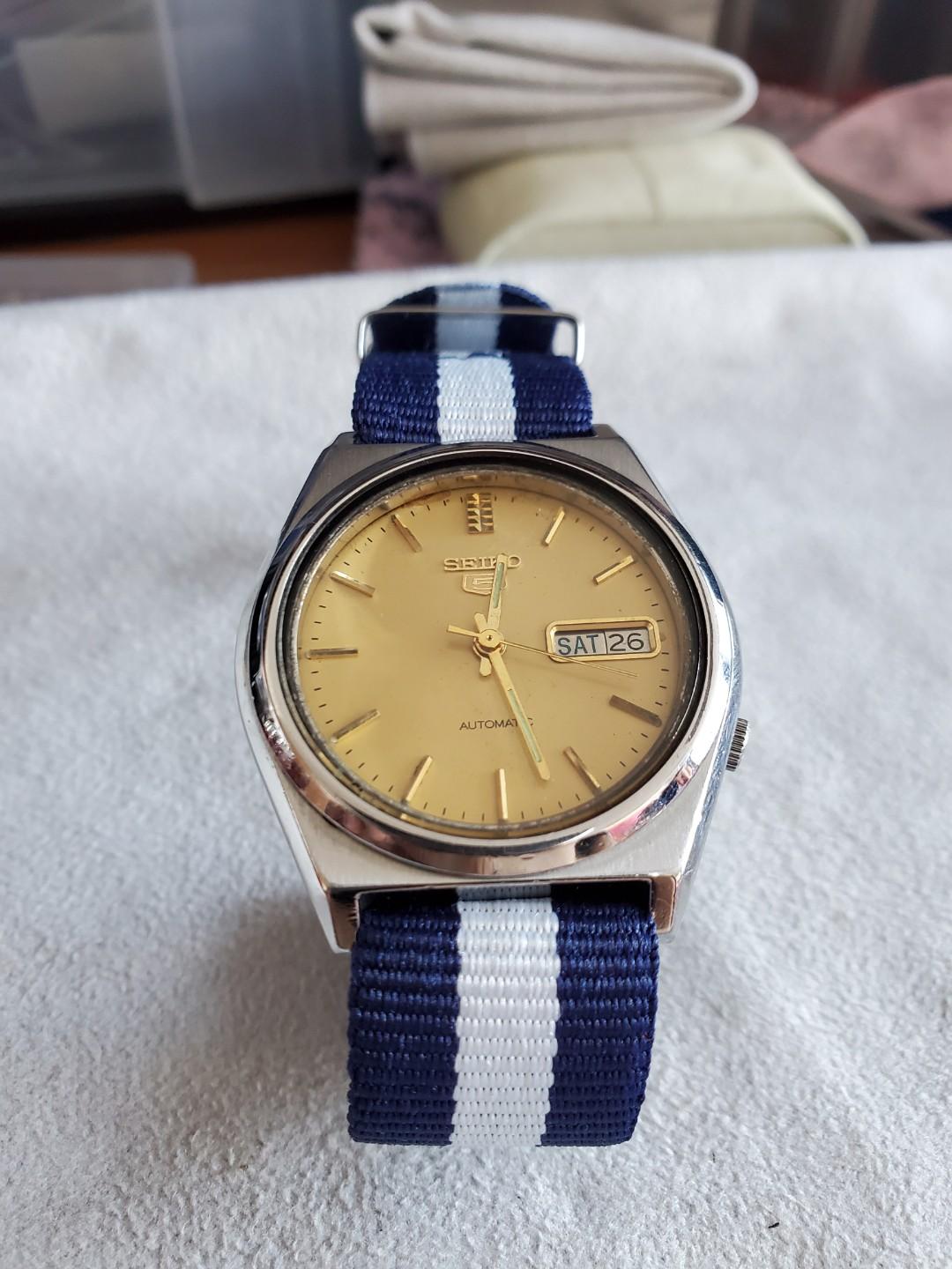 Vintage Seiko 5 Automatic Day Date, Women's Fashion, Watches & Accessories,  Watches on Carousell