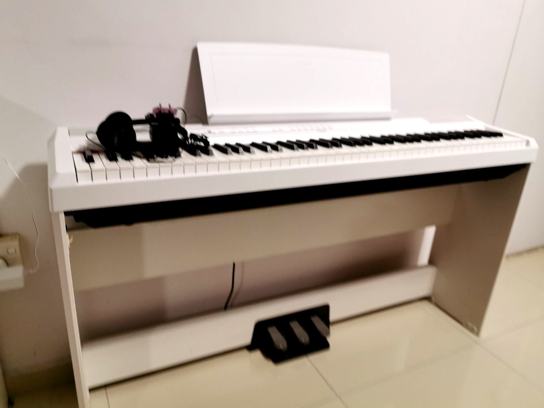 Yamaha Digital Piano, Hobbies & Toys, Music & Media, Musical