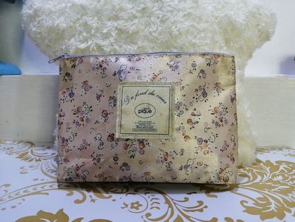 (Category: ) located in . Submitted by mixandmatchfashioncollectible (Listing ID 283230198, Image 1). Description: .