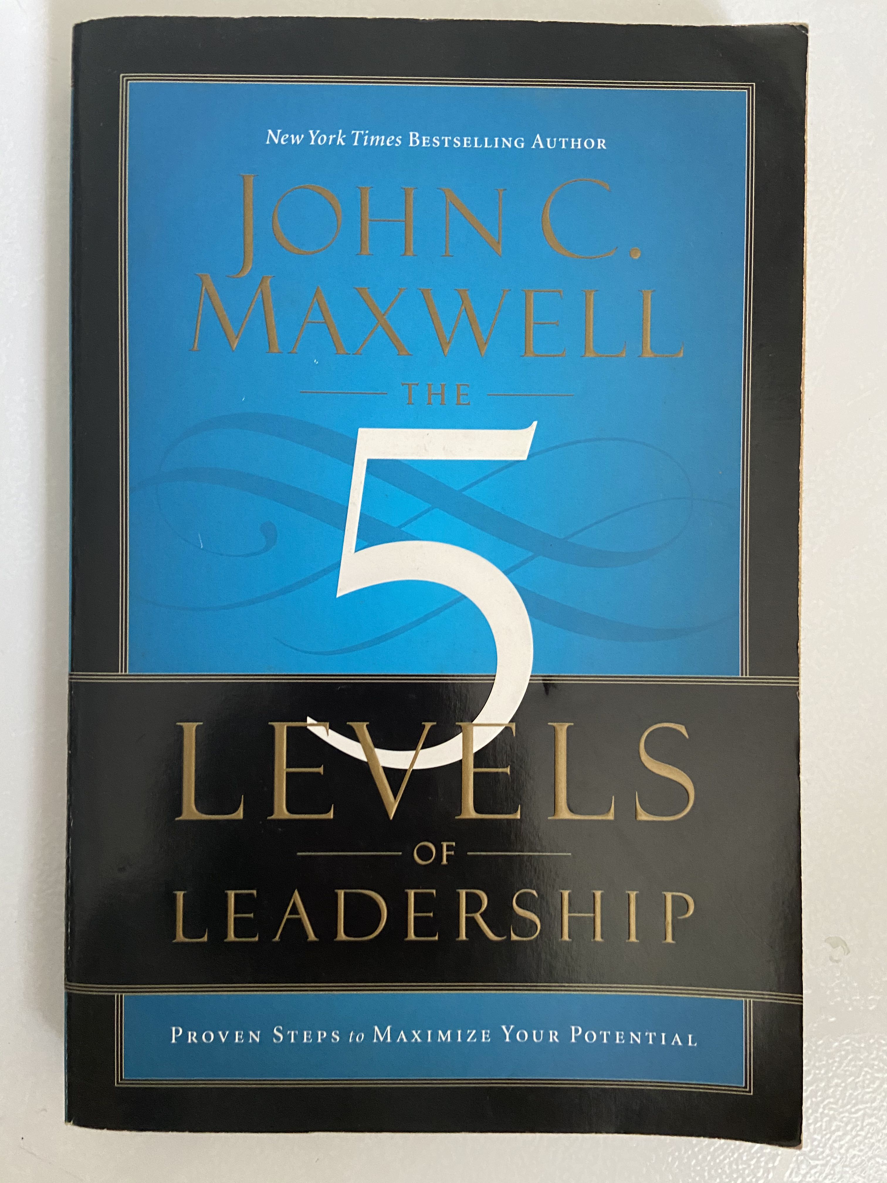5 levels of leadership by John C Maxwell, Hobbies & Toys, Books