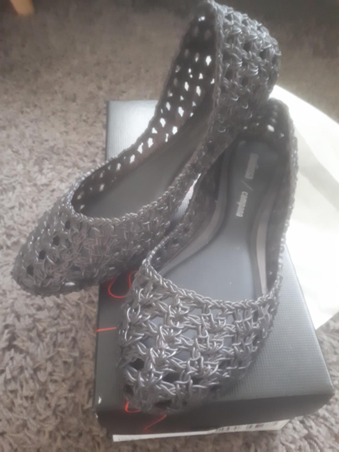 crochet brand shoes