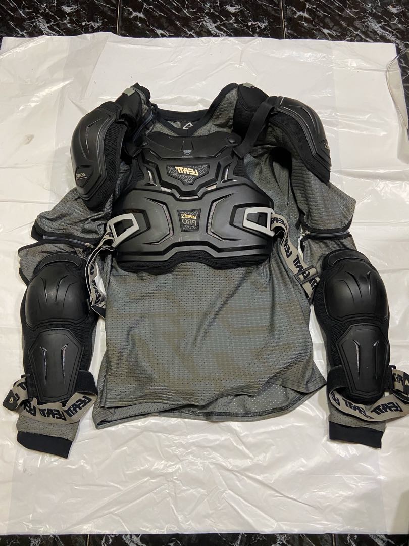 FULL ARMORED FULL LEATT OFF ROAD RIDING GEAR, Motorcycles, Motorcycle