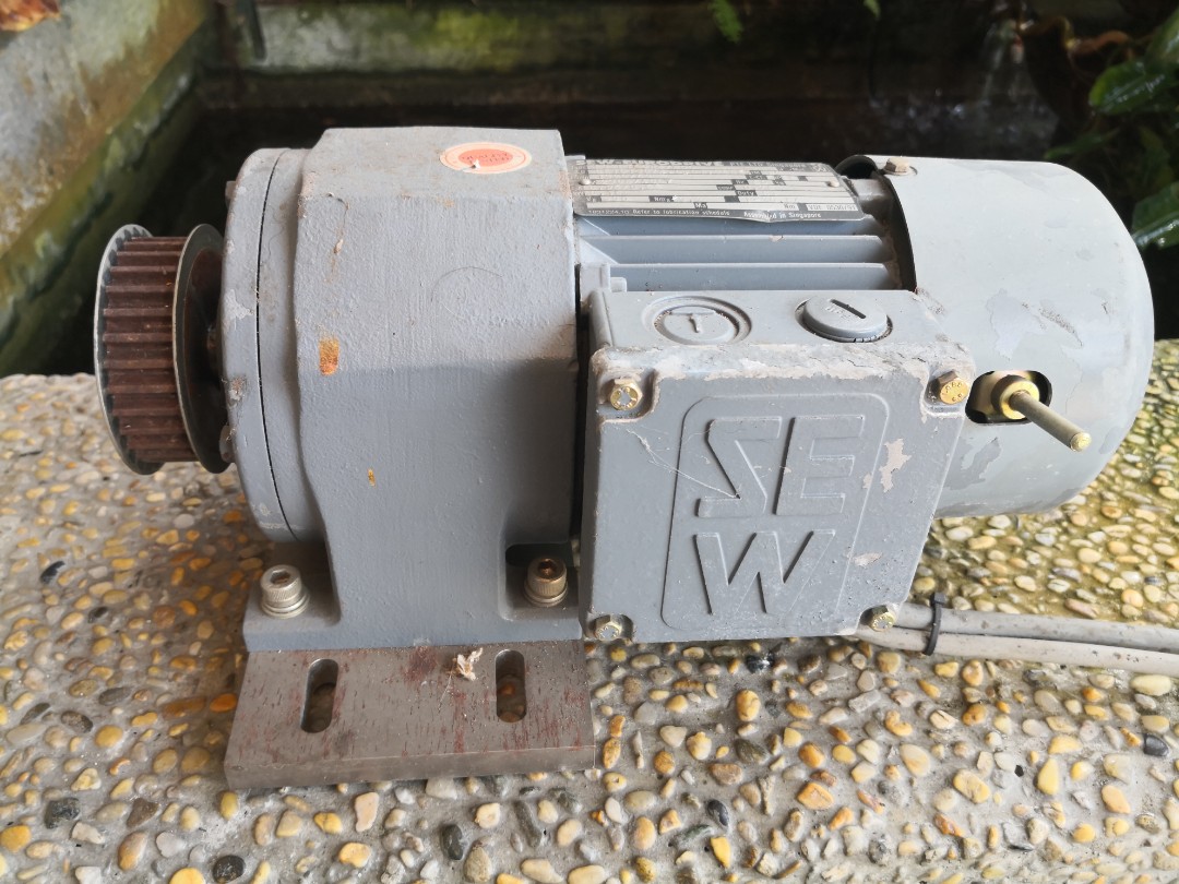 Induction motor, Everything Else on Carousell