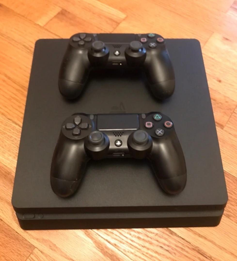 cheap ps4 with 2 controllers
