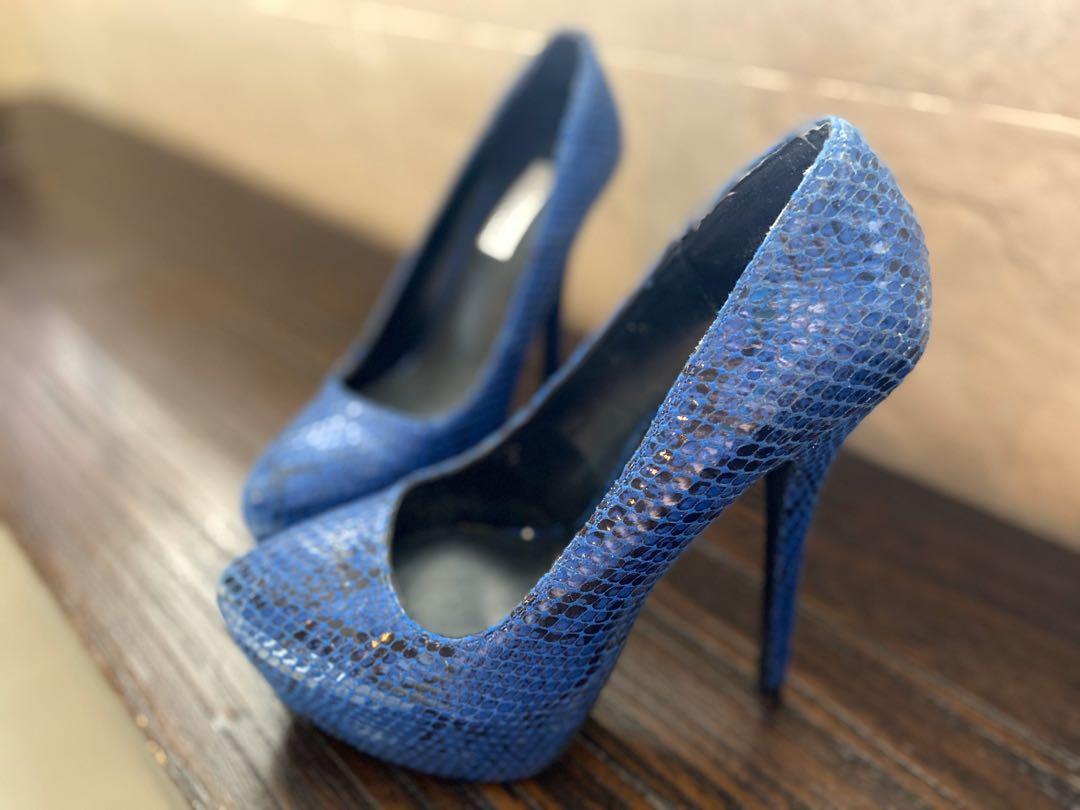 steve madden blue pumps