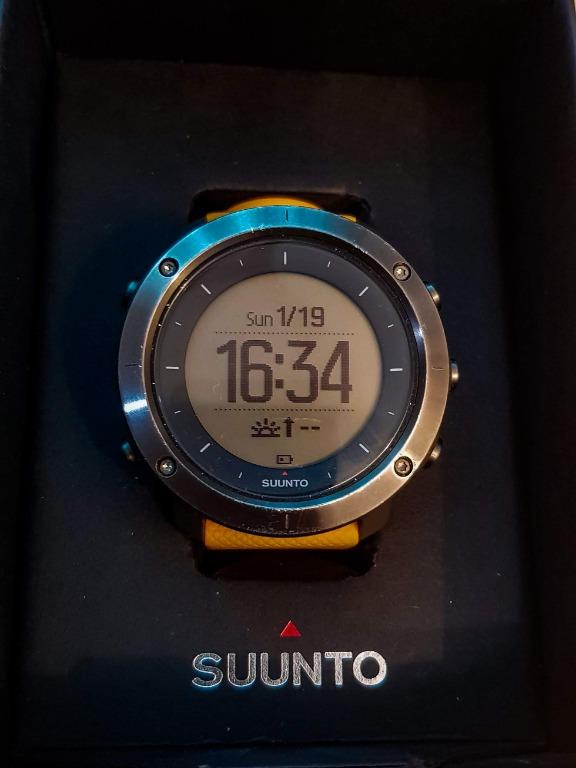 Suunto traverse amber sales gps