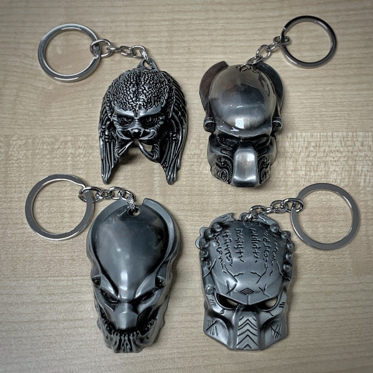 Bn Avp Aliens Vs Predator Keychains Design Craft Others On Carousell