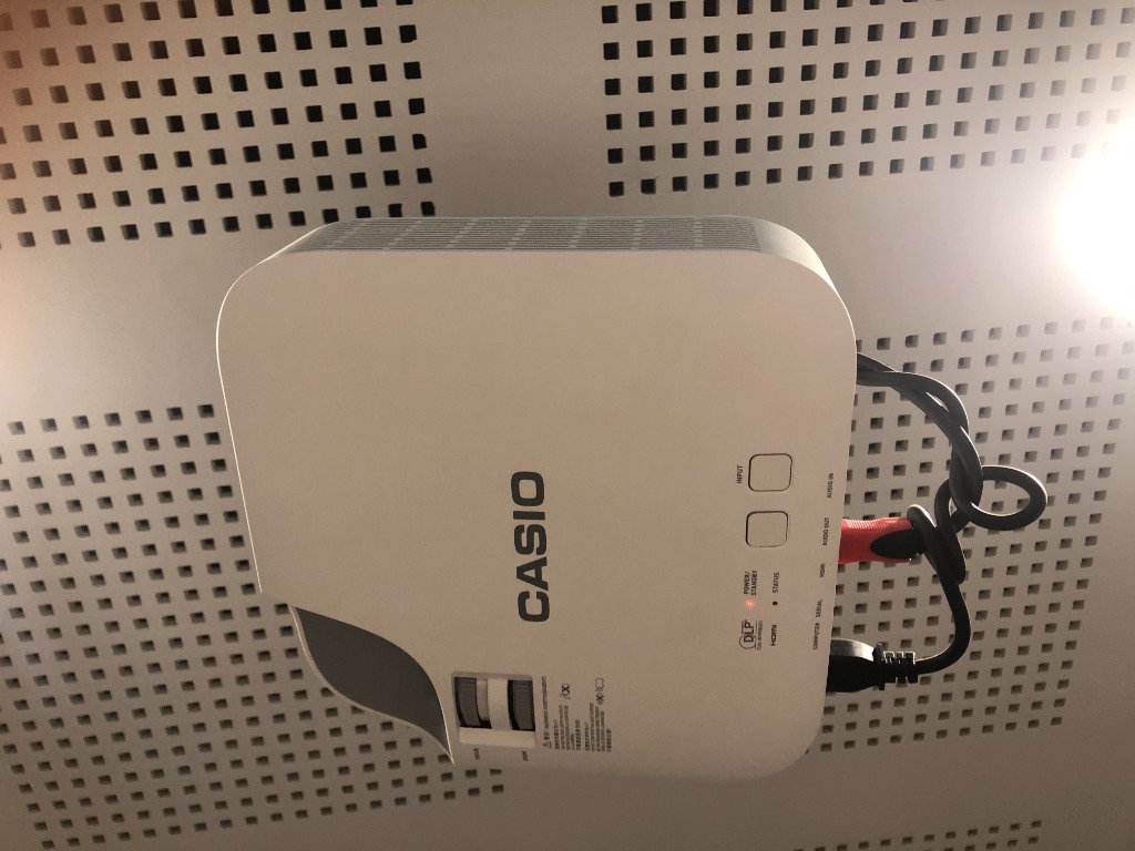 CASIO XJ-V2 XGA Projector, TV & Home Appliances, TV & Entertainment ...