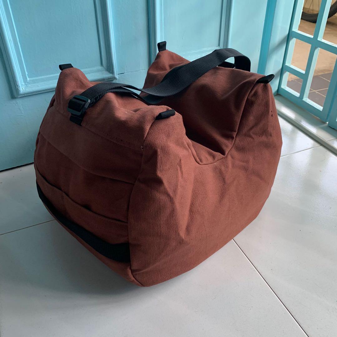 Cine Saddle Photography Video Equipment On Carousell Ive looked a the visual references online but im wondering if you could get away with using the minisaddle size with a c500 ii / c300 iii. cine saddle