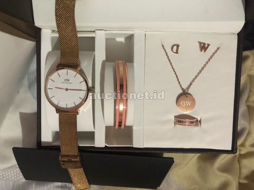 Daniel Wellington Petite Melrose White 