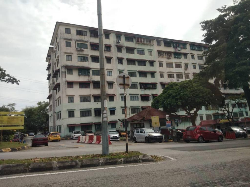 Ground Floor Corner Unit Pangsapuri Segar Ria Taman Bukit Segar Property For Sale On Carousell