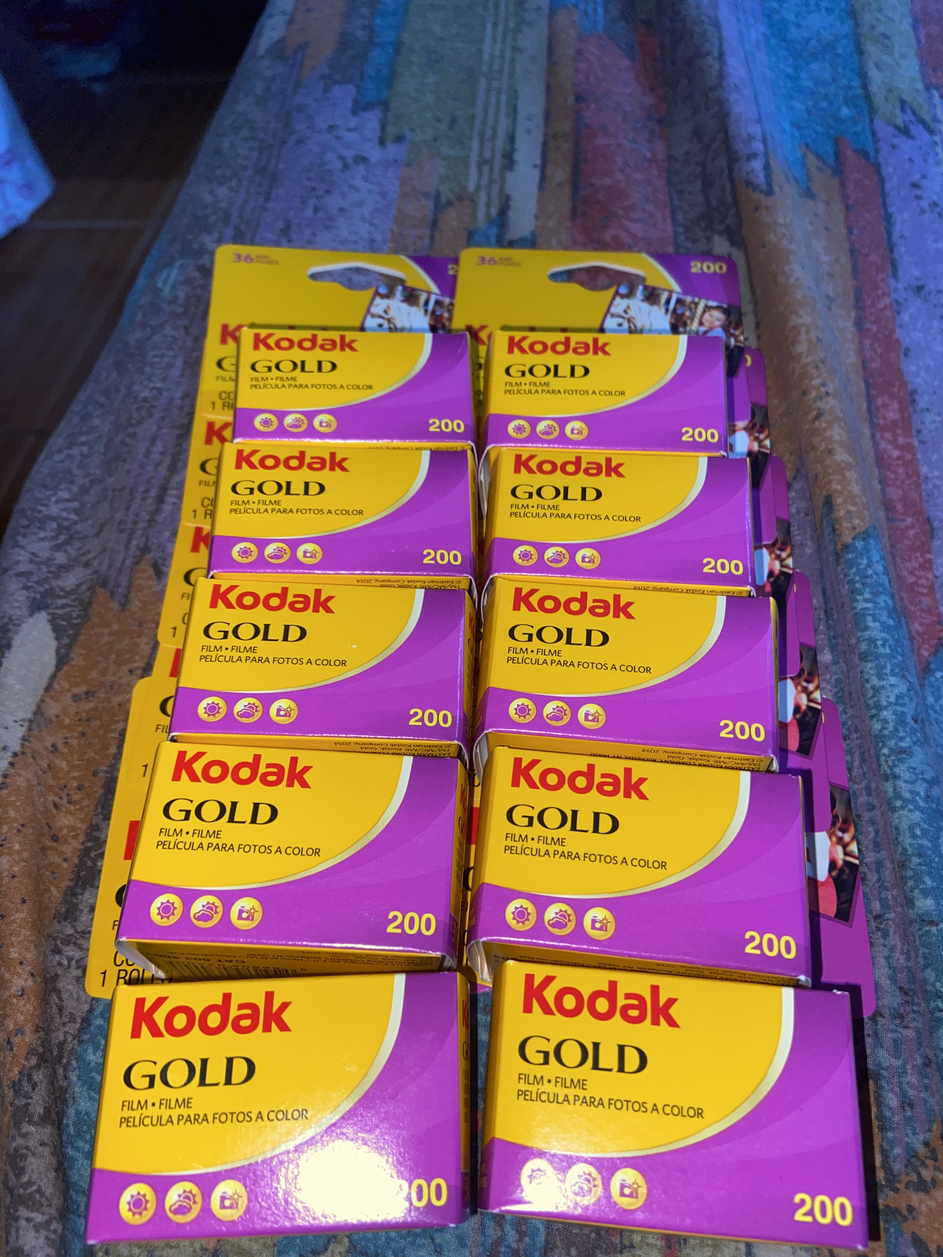 Kodak Gold 200 36exp 35mm Film Roll , Photography, Cameras on Carousell