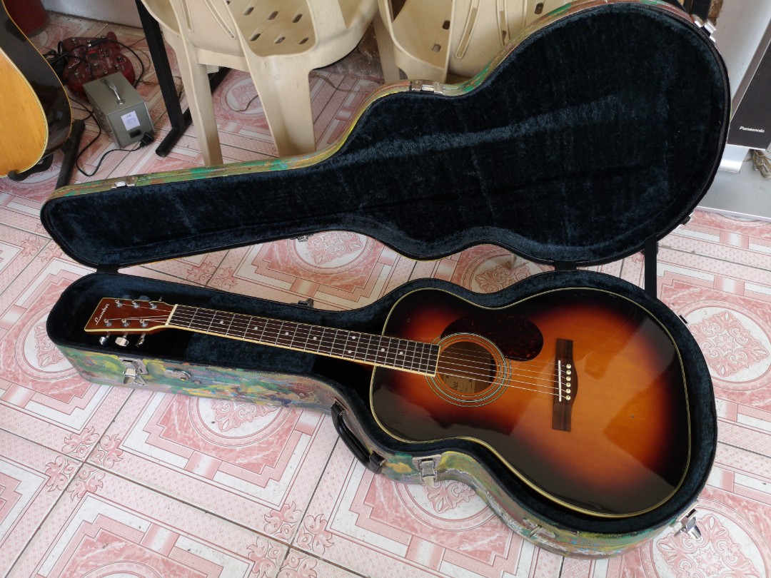 Lumber Jumbo guitar with Hardcase Hobbies Toys Music Media