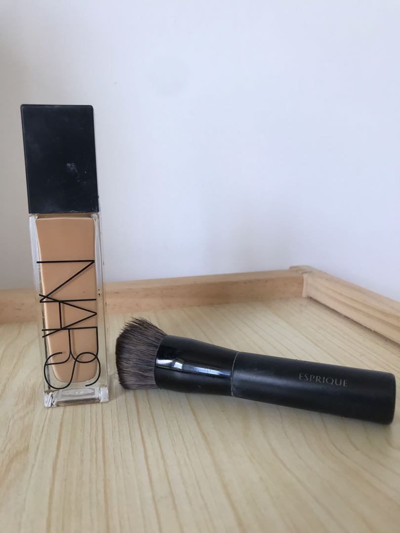 nars liquid brush