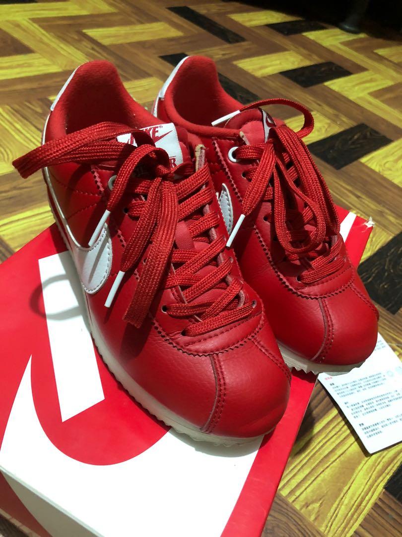 stranger things cortez red