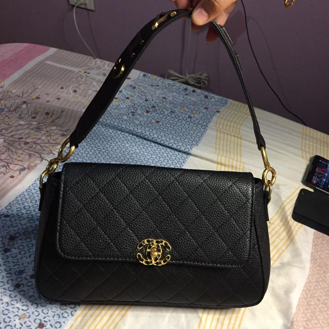 Pre loved bags good as new for decluttering, Luxury, Bags & Wallets on  Carousell