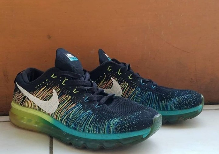 Sepatu Nike Flyknit Air Max Fesyen Pria Sepatu Lainnya di Carousell