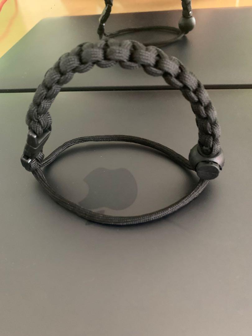 Water Bottle Holder (Category: Water Bottles & Tumblers) located in San Juan City. Submitted by declutter_dens (Listing ID 283474917, Image 1). Description: Fits wide mouth jugs Adjustable.