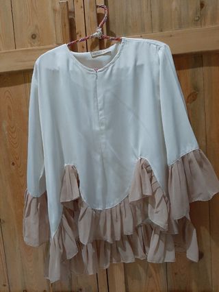 (Kategori: ) berada di . Dikirim oleh iwearupthrift (ID iklan 283700928, Gambar 1). Deskripsi: .
