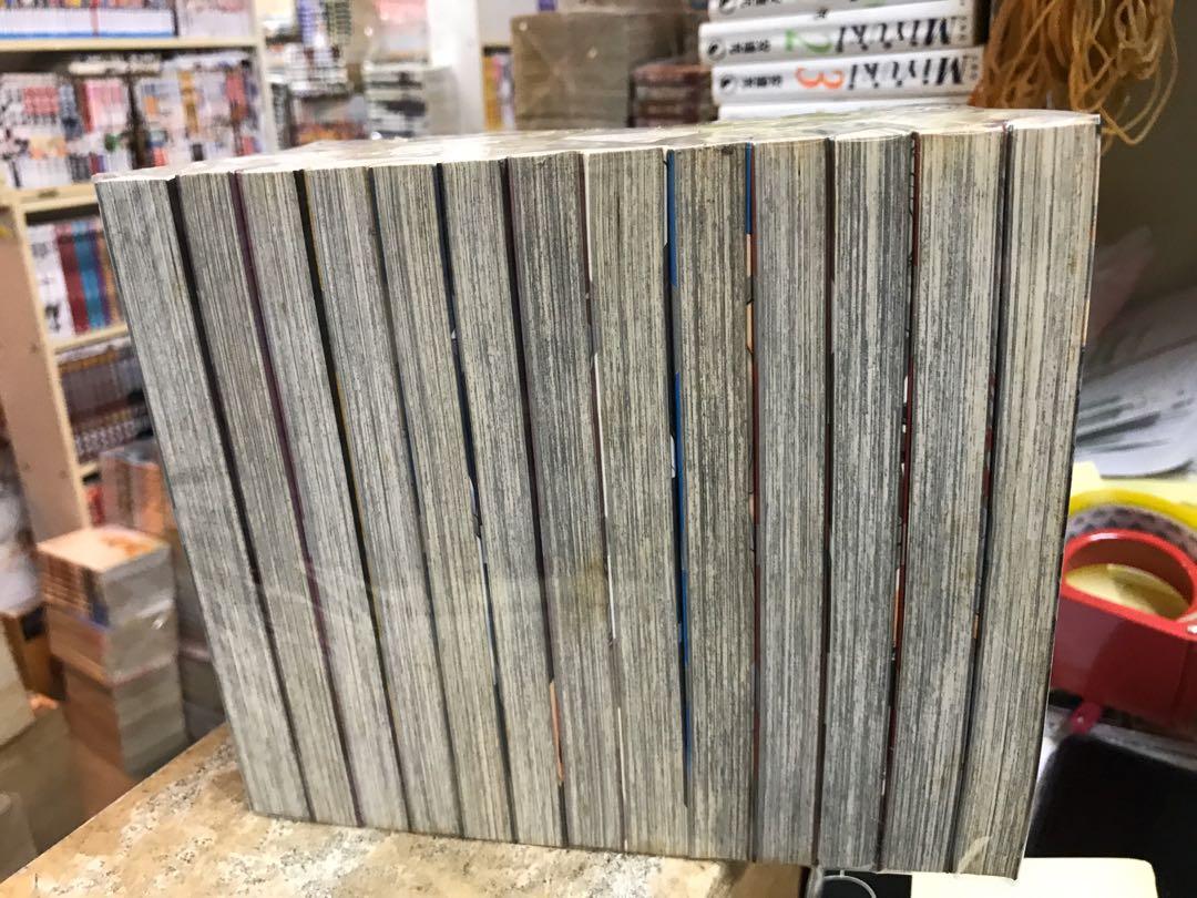 超平漫畫自用書殭屍借貸1-13期完REACHPIT, 興趣及遊戲, 書本& 文具, 漫畫- Carousell