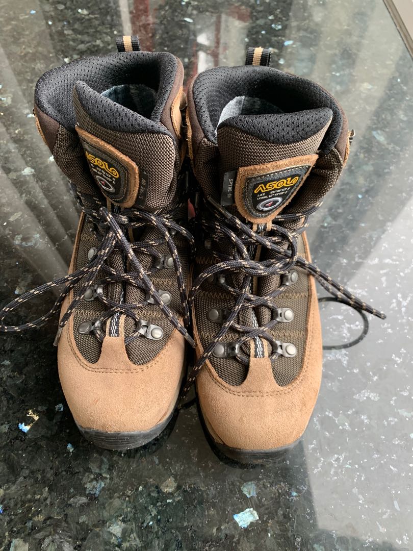 Asolo Gore Tex 登山 行山高筒防水行山鞋 運動產品 其他運動產品 Carousell Asolo Gore Tex 登山 行山高筒防水行山鞋 運動產品 其他運動產品 Carousell