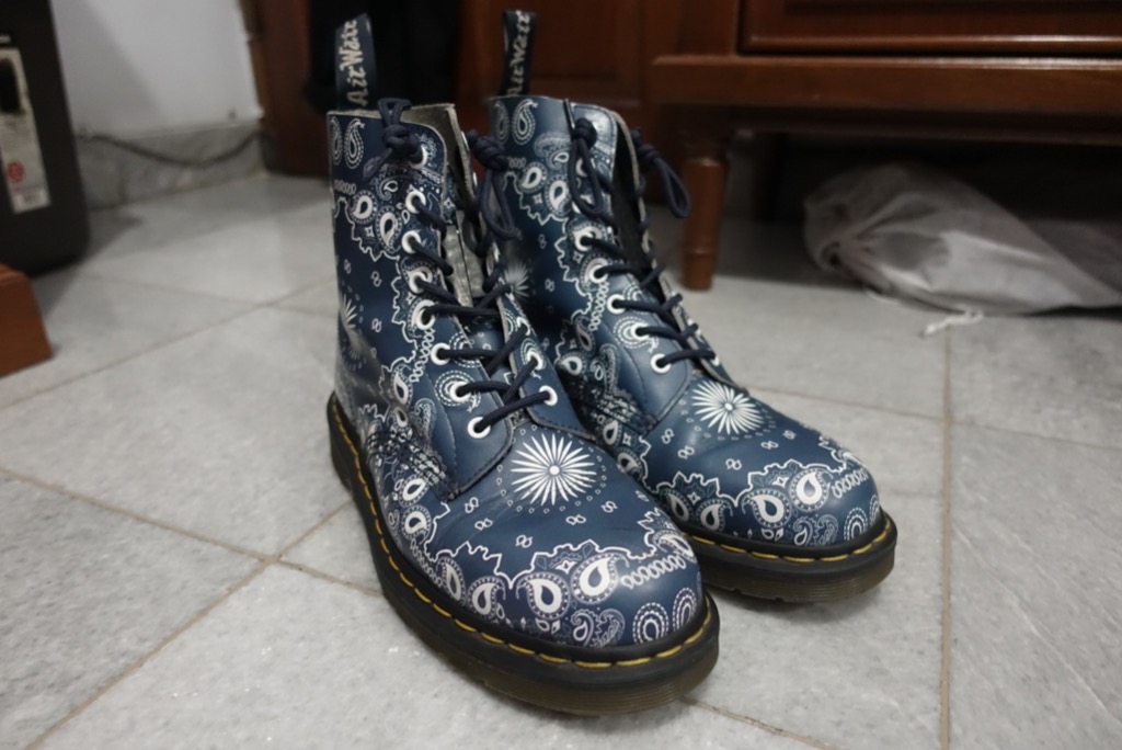 Dr martens online pascal bandana