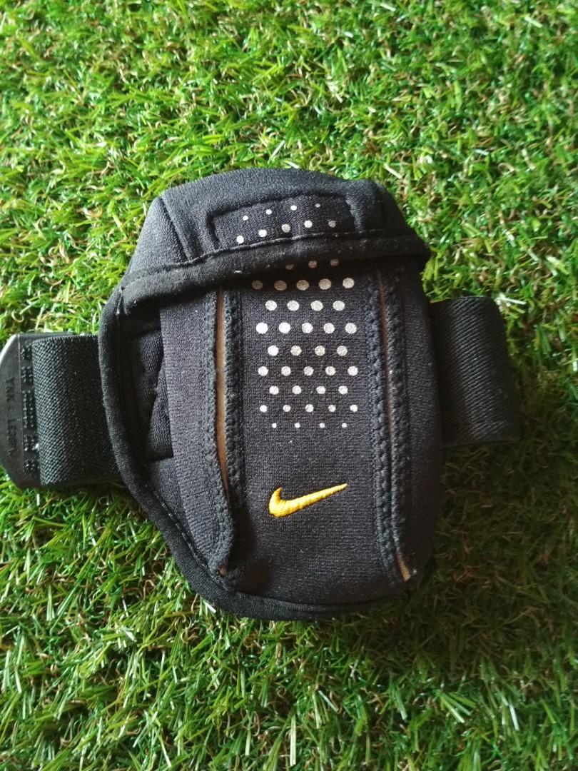Nike Arm Pouch Sports Equipment Sports Games Billiards