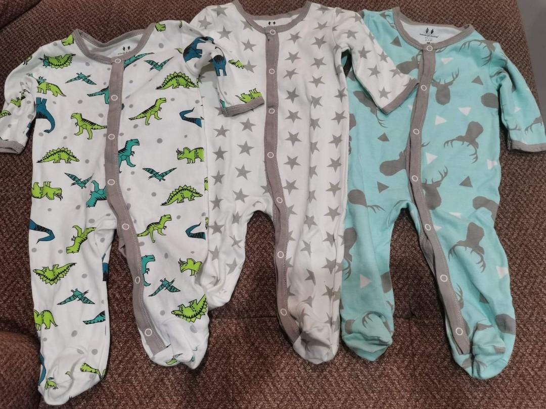 sleepsuits with mittens