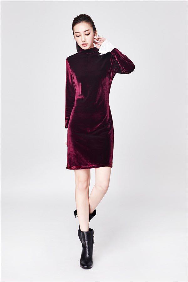 wine coloured velvet dress