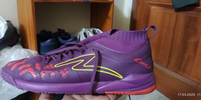 Sepatu Futsal Specs Swervo
