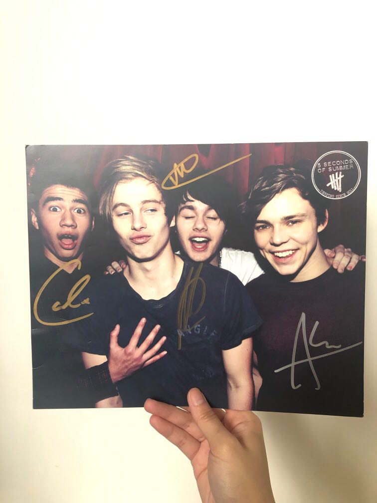 5SOS 2013 SIGNED POSTER