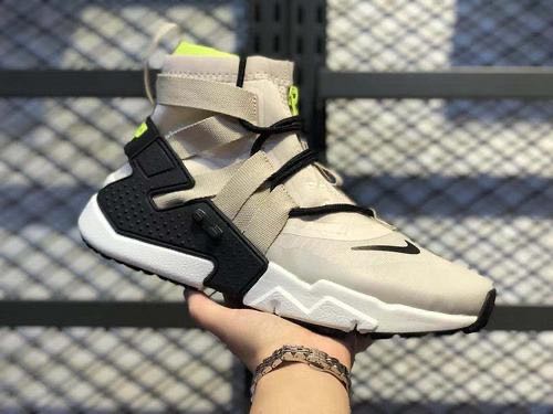 Authentic BNIB Nike Air Huarache Grip Men s Fashion Footwear