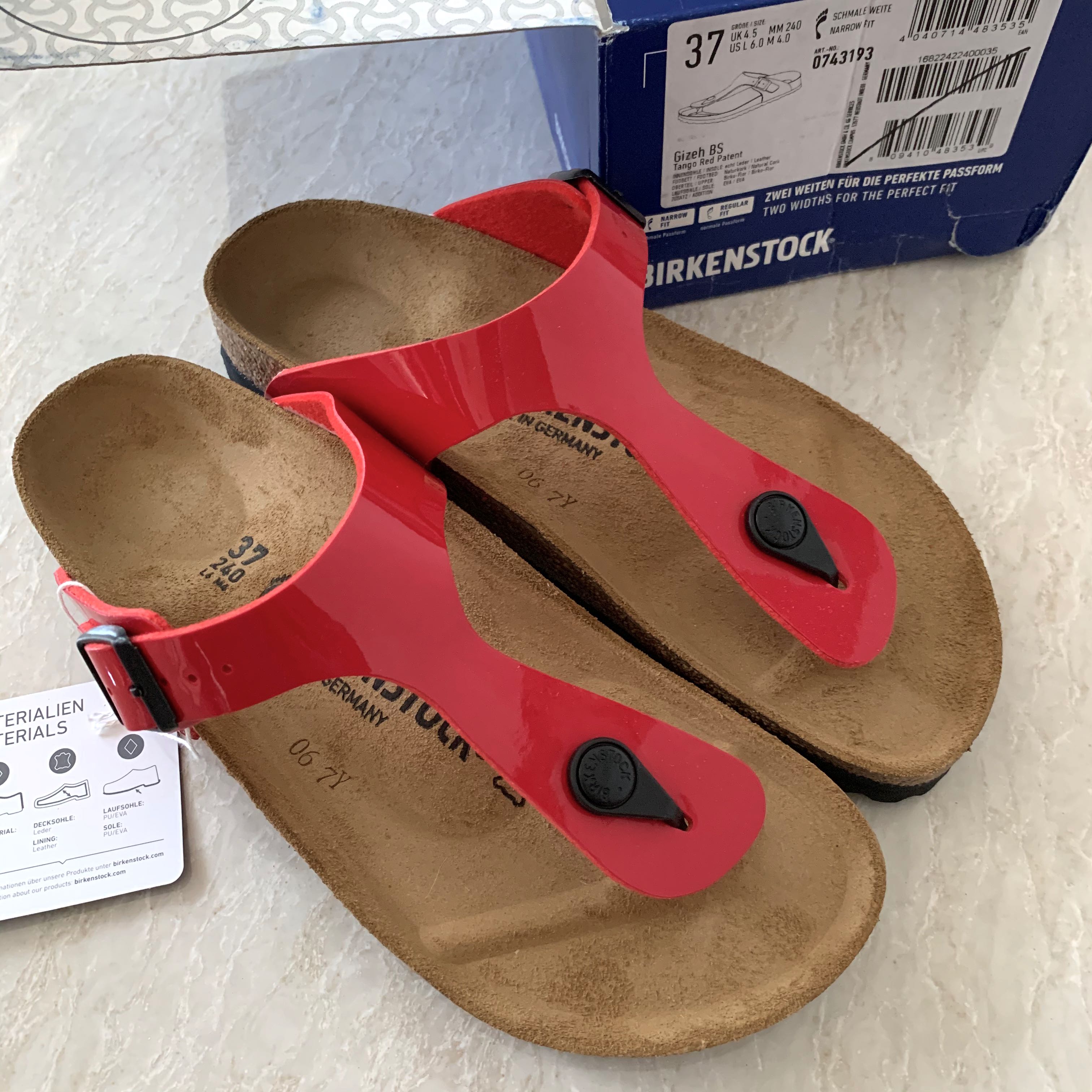 Red gizeh birkenstock sandals hot sale