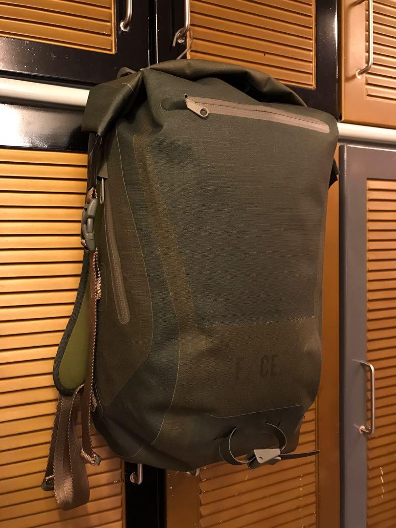 F/CE No Seam Rolltop Backpack 全防水背包户外潮物outdoor camping