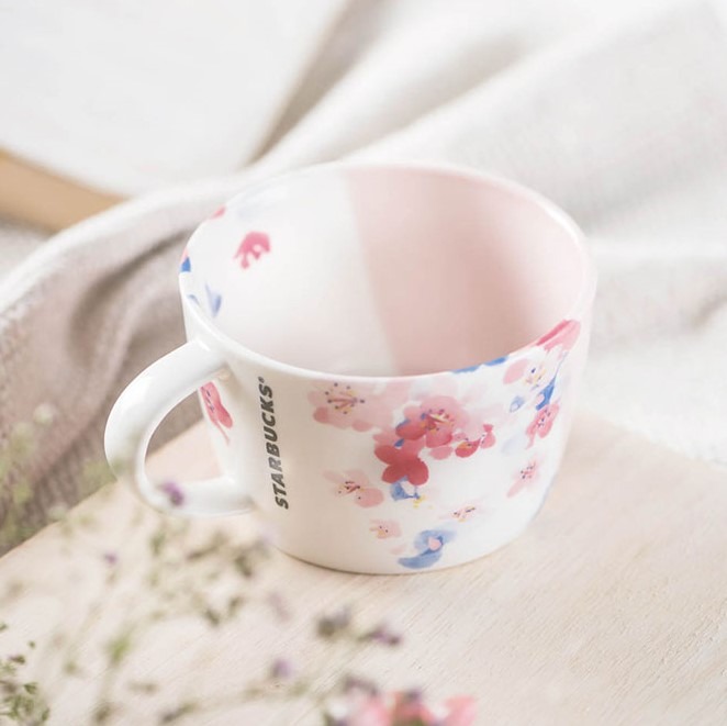 Starbucks Sakura season pink cat holding cherry mug cute coffee cup w/ cat lid 