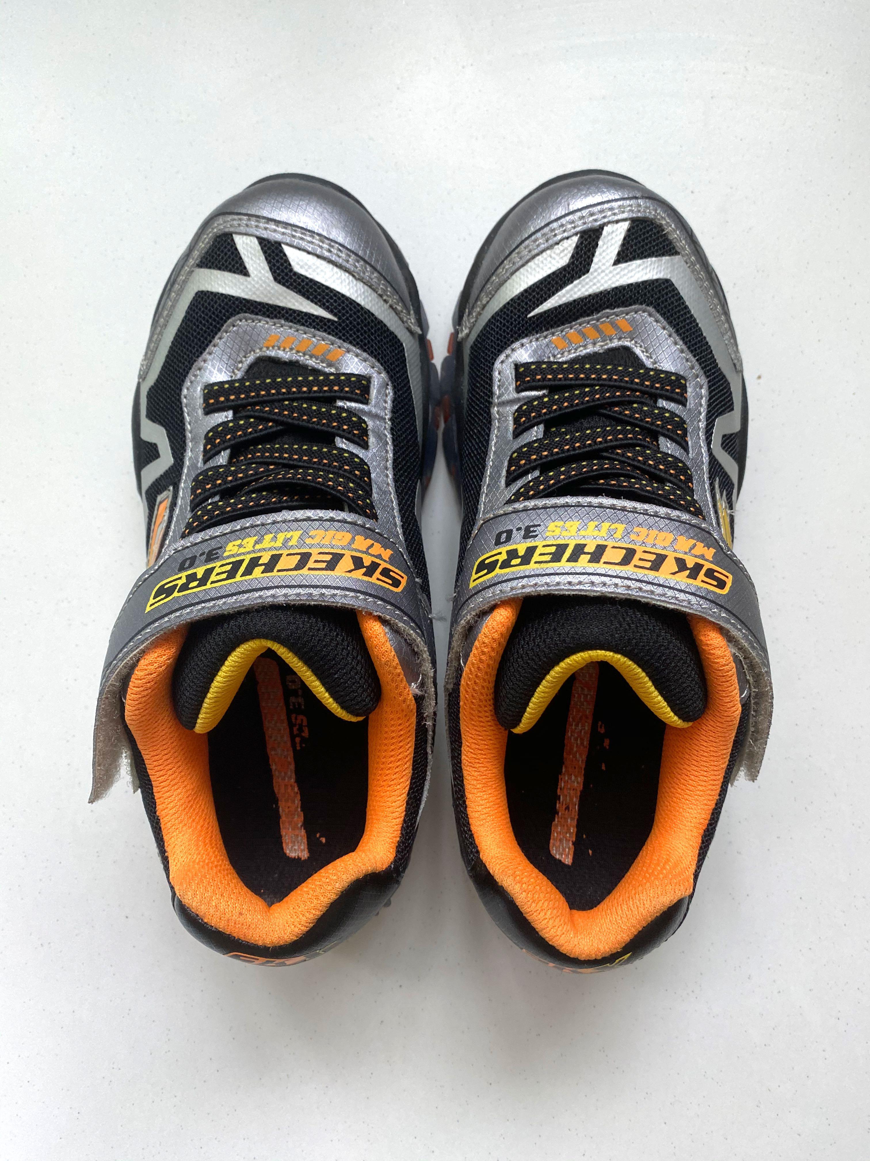 Skechers magic lites deals