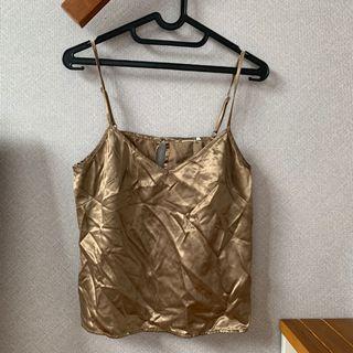 Gold tanktop
